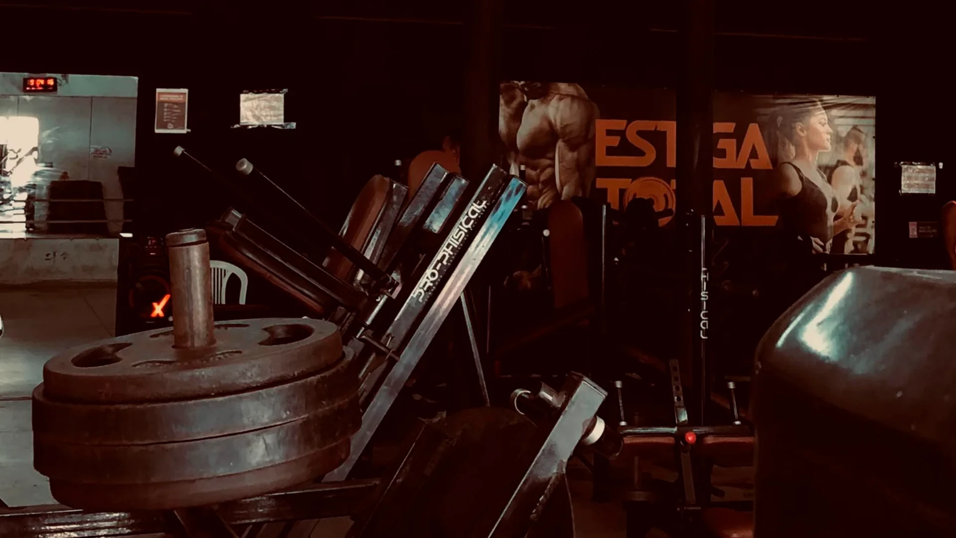 Estiga Total Academia - Estrutura moderna e equipamentos de última geração